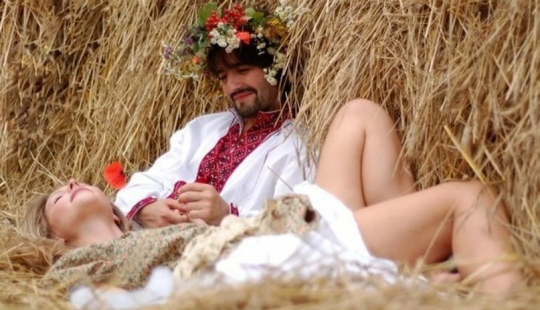 How did the first wedding night pass in Russia, and why did many girls drown themselves in the morning after it