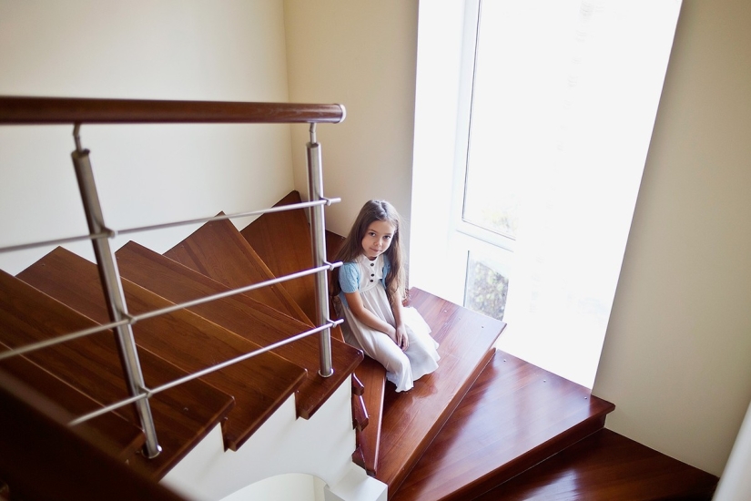 How do children from wealthy families differ from their peers?