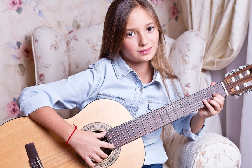 How do children from wealthy families differ from their peers?