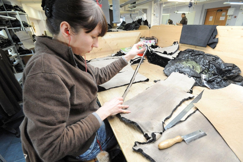 How fur coats are sewn in Russia: from an idea to a hanger