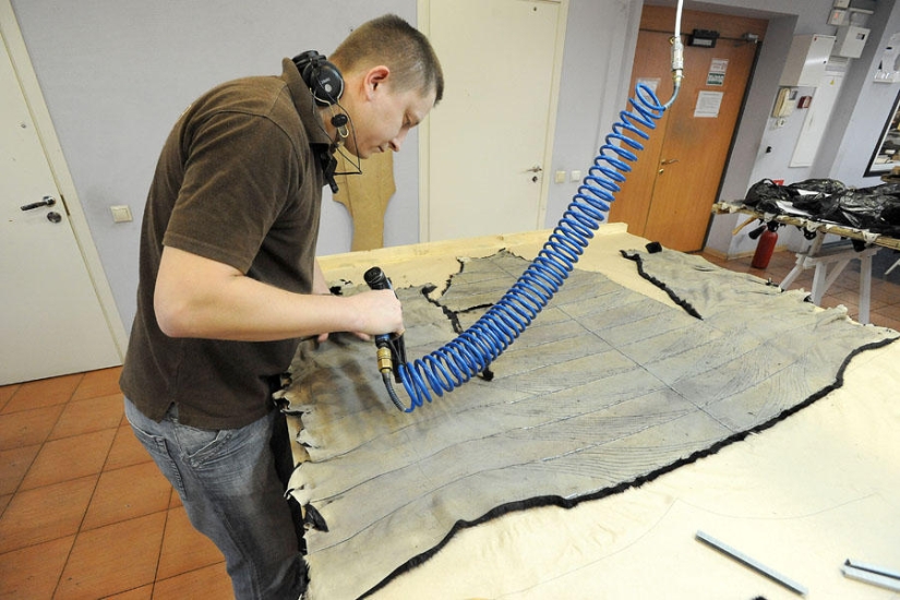 How fur coats are sewn in Russia: from an idea to a hanger