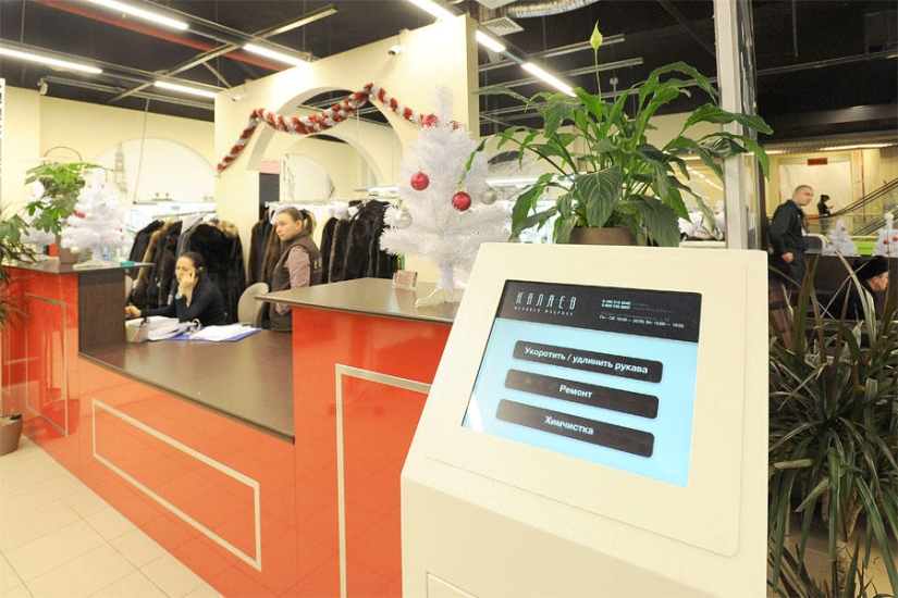 How fur coats are sewn in Russia: from an idea to a hanger