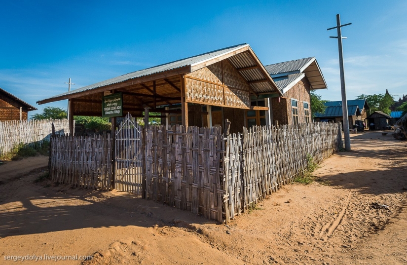 How is life in a wealthy village in Burma? How is life in a wealthy village in Burma?