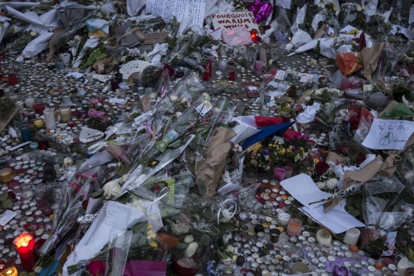 How is life in Paris after the attacks How is life in Paris after the attacks