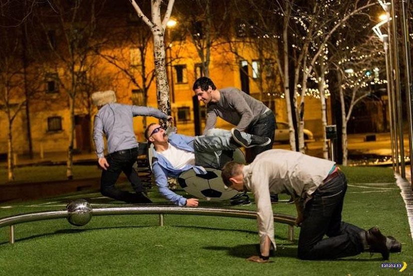 How is Mad Friday in Britain? How is Mad Friday in Britain?