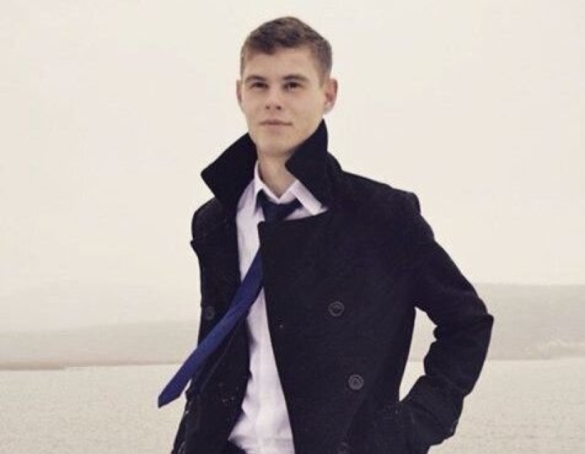 How men in love behave How men in love behave