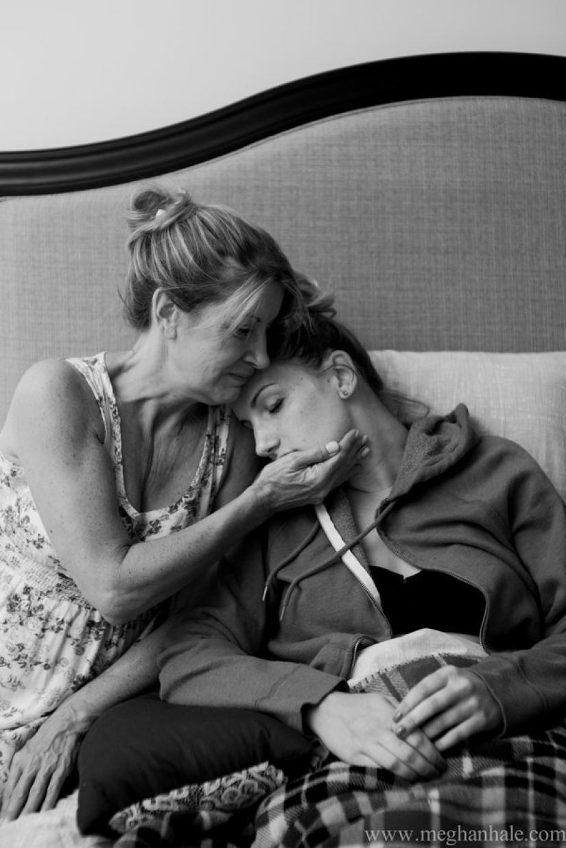 How mothers help their daughters give birth How mothers help their daughters give birth