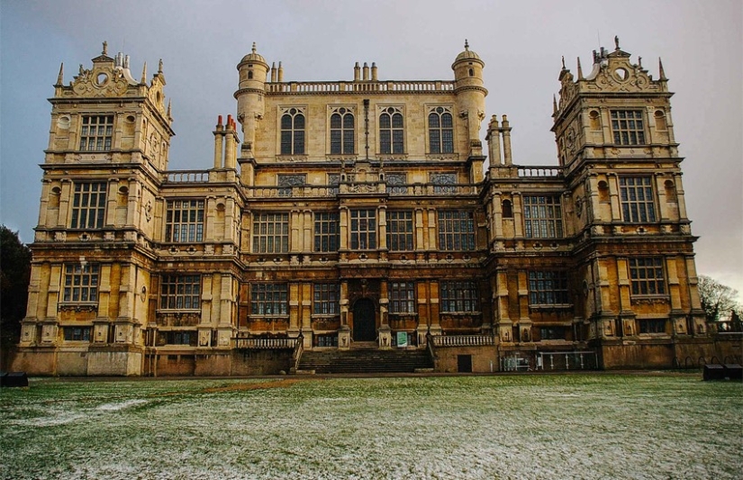 How much do the most expensive movie houses cost? How much do the most expensive movie houses cost?