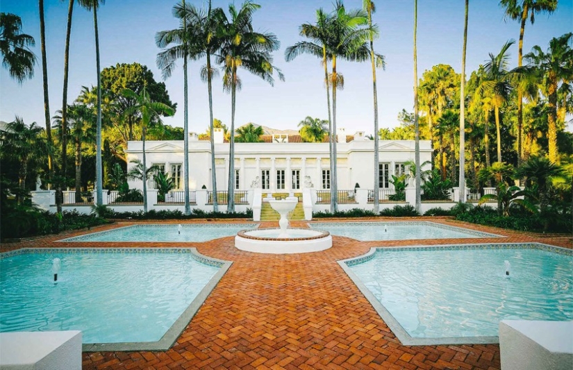 How much do the most expensive movie houses cost? How much do the most expensive movie houses cost?