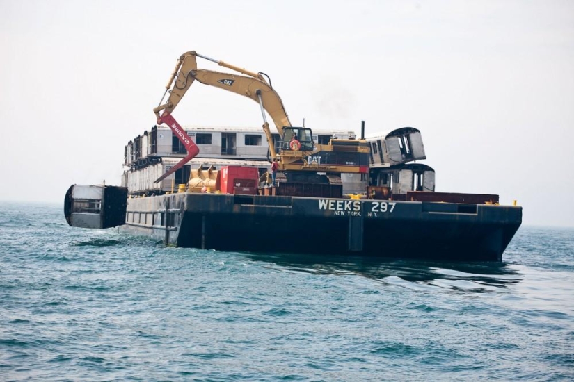 How New York Subway Cars Die