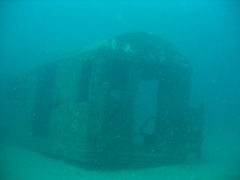 How New York Subway Cars Die