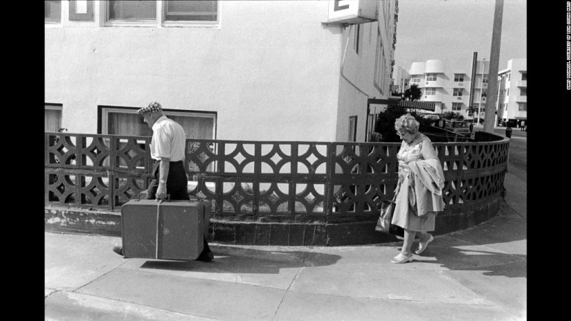 How old people from the Miami Beach Jewish community used to hang out in the early 80s