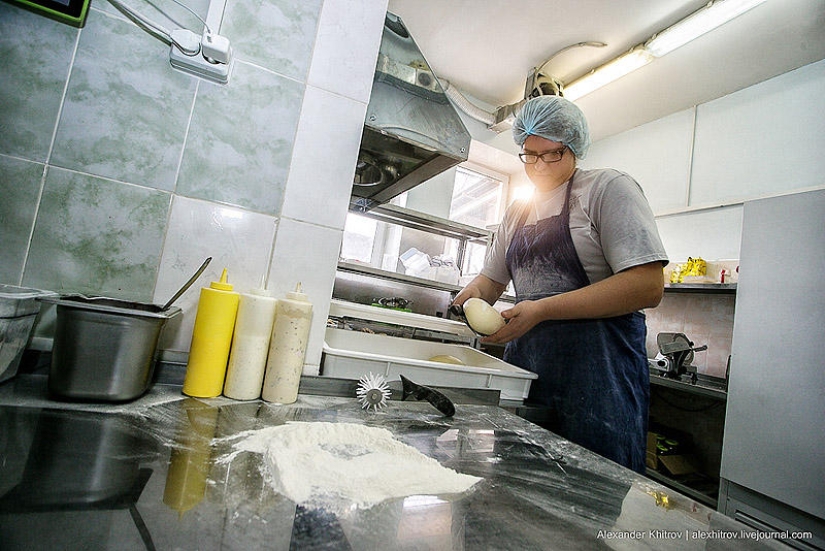 How pizza delivery service works How pizza delivery service works