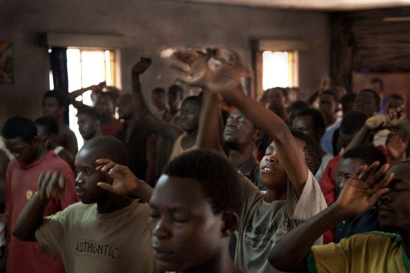 How teens in Sierra Leone spend years in prison awaiting their trial How teens in Sierra Leone spend years in prison awaiting their trial