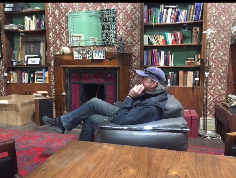 How the scenery for the series "Sherlock" was created