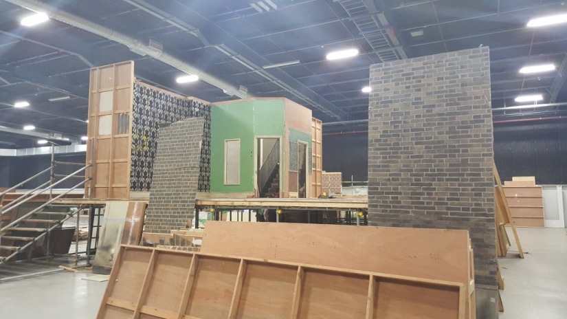 How the scenery for the series "Sherlock" was created
