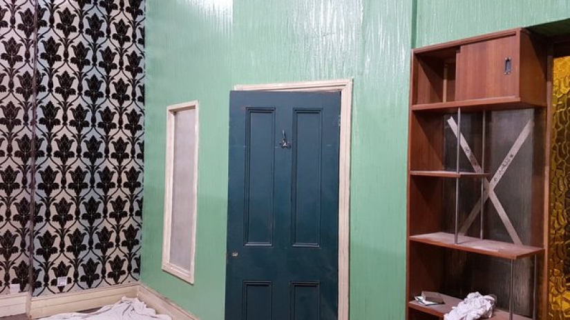 How the scenery for the series "Sherlock" was created