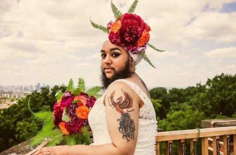 How to accept yourself: a girl with a beard in frames that she is not afraid to show to society