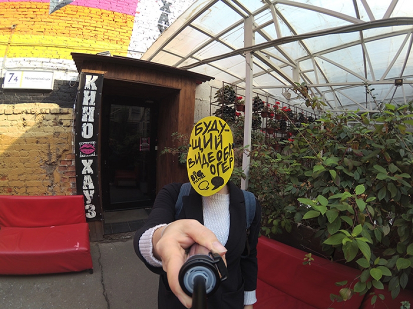 How to become a popular video blogger How to become a popular video blogger