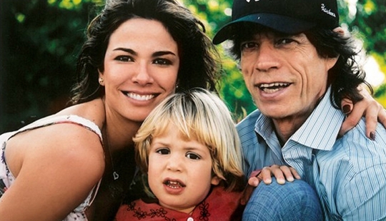 How to live if dad sings: cult rock musicians and their families