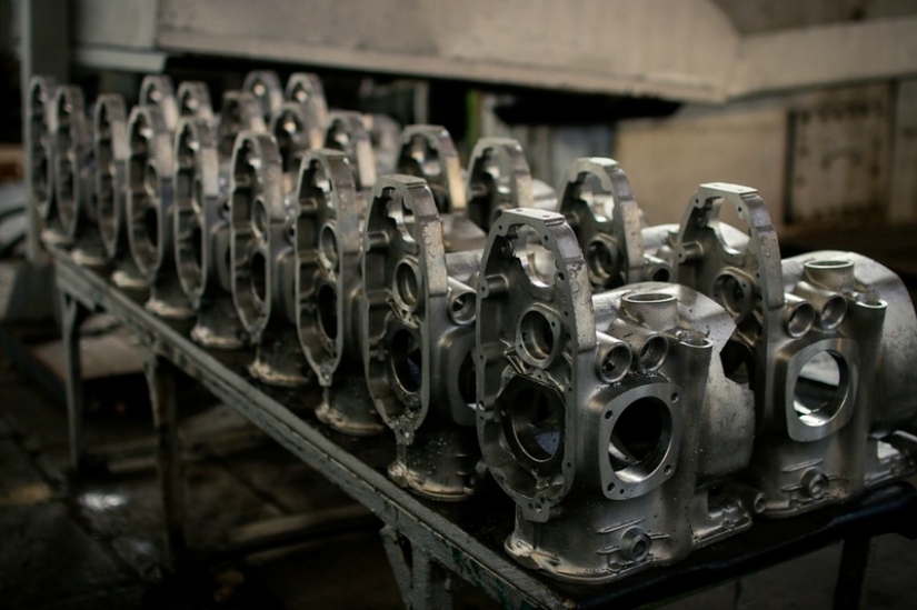 How Ural motorcycles are assembled