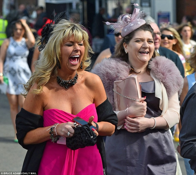 How was Lady&#39;s Day celebrated in the UK? Lady there real bombs!