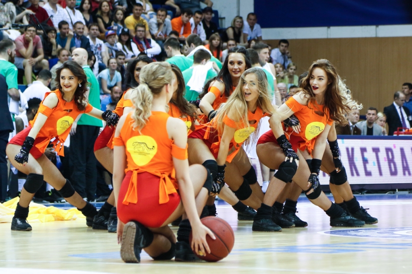 How we drove a girl to a basketball match and what came of it