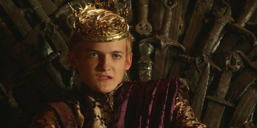 I don't recognize you in makeup: the actors of "Game of Thrones" when winter was not close