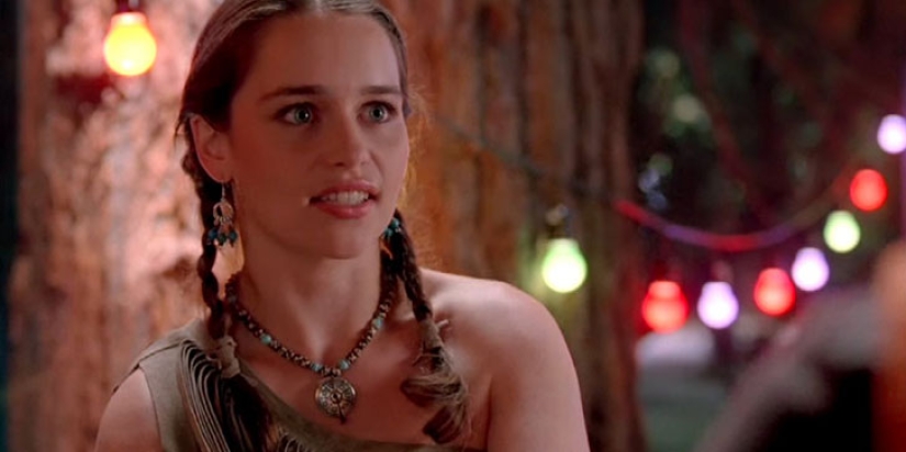 I don't recognize you in makeup: the actors of "Game of Thrones" when winter was not close