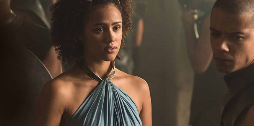 I don't recognize you in makeup: the actors of "Game of Thrones" when winter was not close