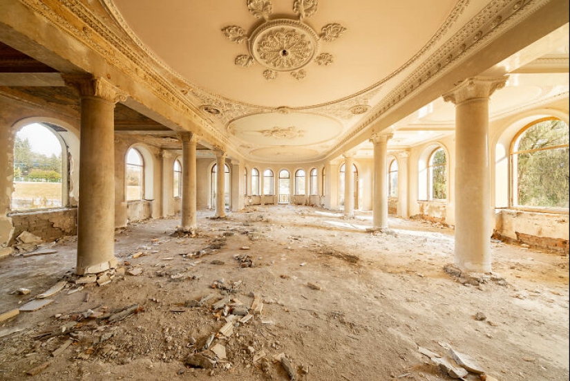 I Embarked On A Journey Through Former FSU Countries To Document Abandoned Soviet Architecture