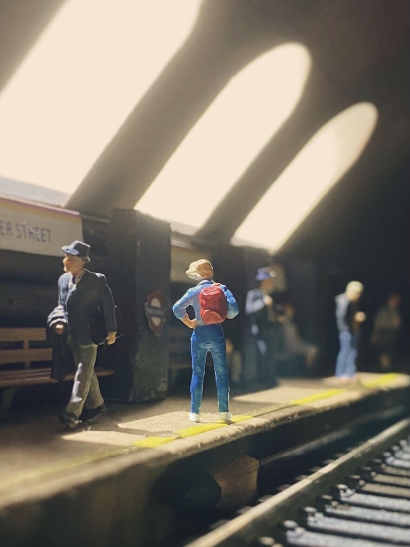 I Recreate Places Around The World On My Desktop Using Miniatures, And Here Are The Best