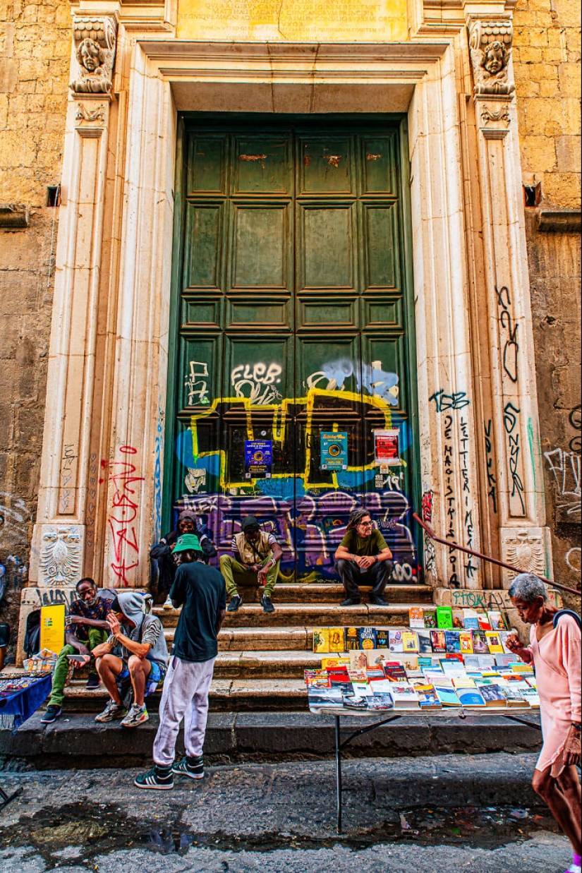 I Traveled To Naples, And Here Are The 20 Best Photos I Took There