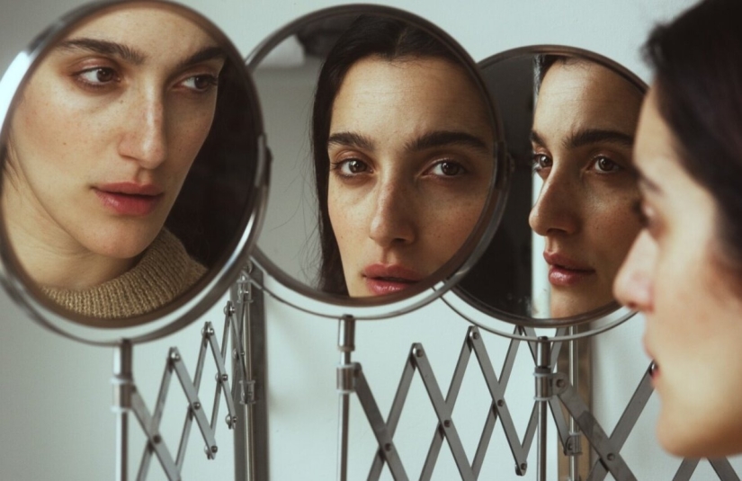 I want to highlight the exposure of female sensuality: the play of light in the photographs of Alessio Albi