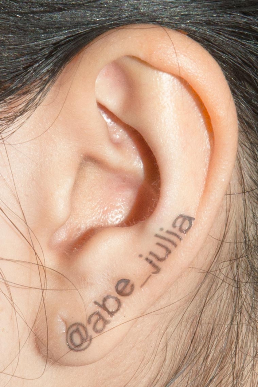 If social media accounts showed up on the skin If social media accounts showed up on the skin