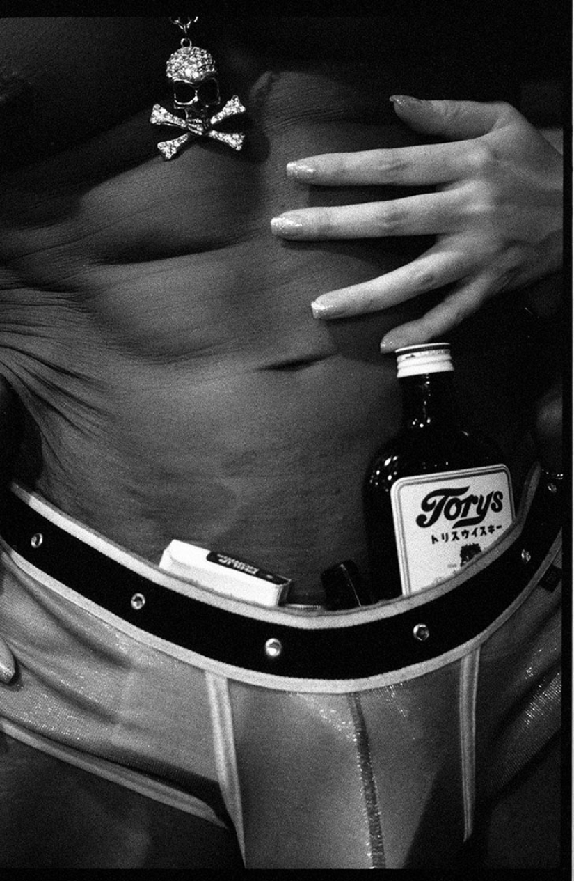 Impactante Tokio: lo que hacen los japoneses en los establecimientos para adultos