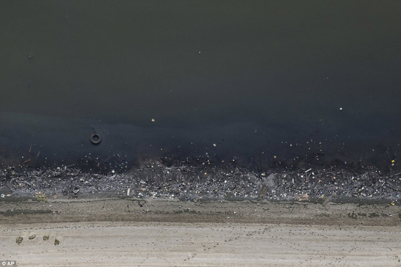 Impactantes imágenes de lo que los atletas tendrán que nadar en Río