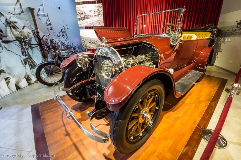 Impresionante flota real en Jordania