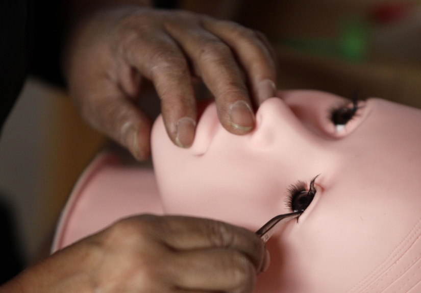 In a Chinese sex doll factory