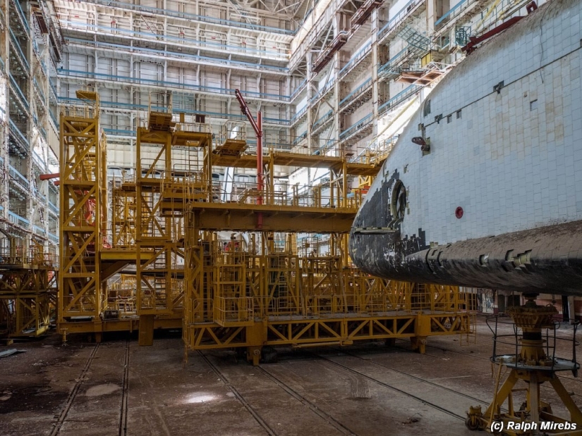 In God's Bedroom In God's Bedroom