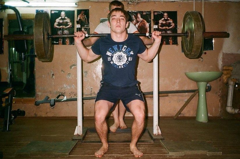 In search of lost time: Basement rocking chairs in Moscow and Lyubertsy