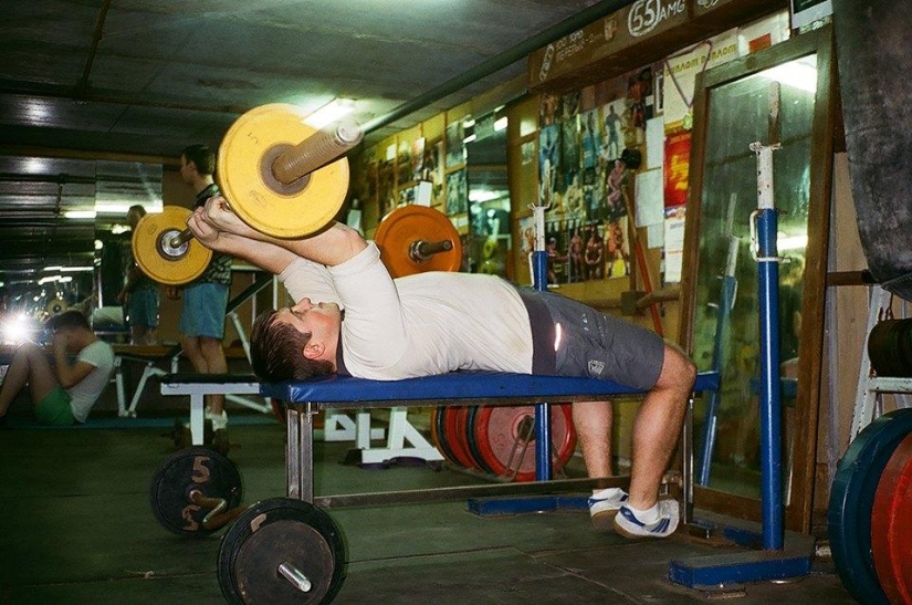 In search of lost time: Basement rocking chairs in Moscow and Lyubertsy