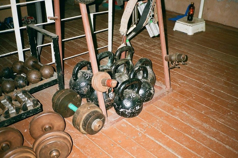 In search of lost time: Basement rocking chairs in Moscow and Lyubertsy