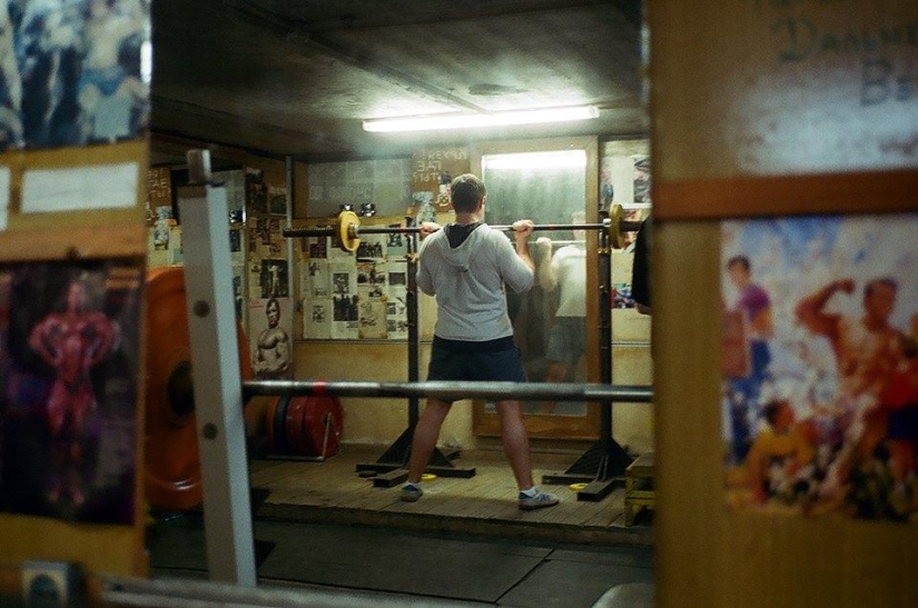In search of lost time: Basement rocking chairs in Moscow and Lyubertsy