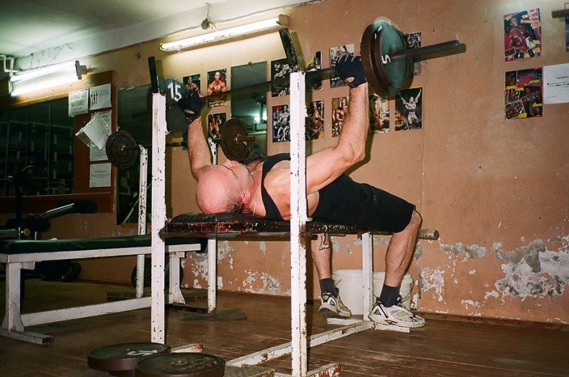 In search of lost time: Basement rocking chairs in Moscow and Lyubertsy