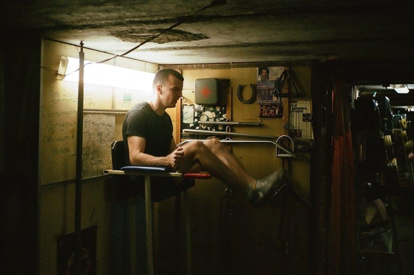 In search of lost time: Basement rocking chairs in Moscow and Lyubertsy