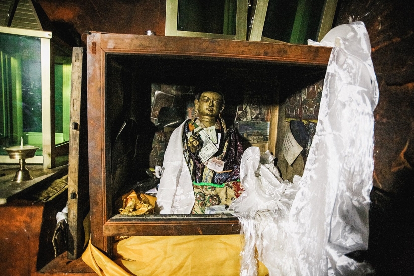 In search of magic: at the foot of the Great Goddess