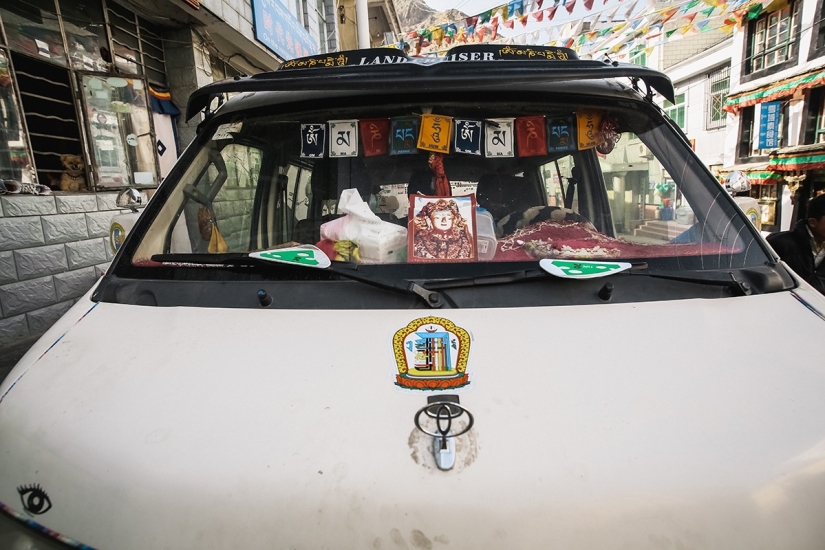 In search of magic: on the other side of the border In search of magic: on the other side of the border