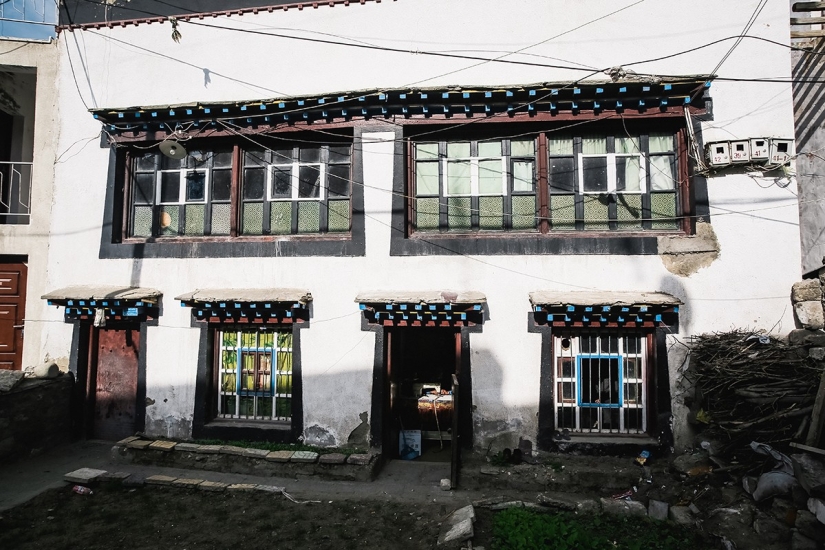 In search of magic: on the other side of the border In search of magic: on the other side of the border