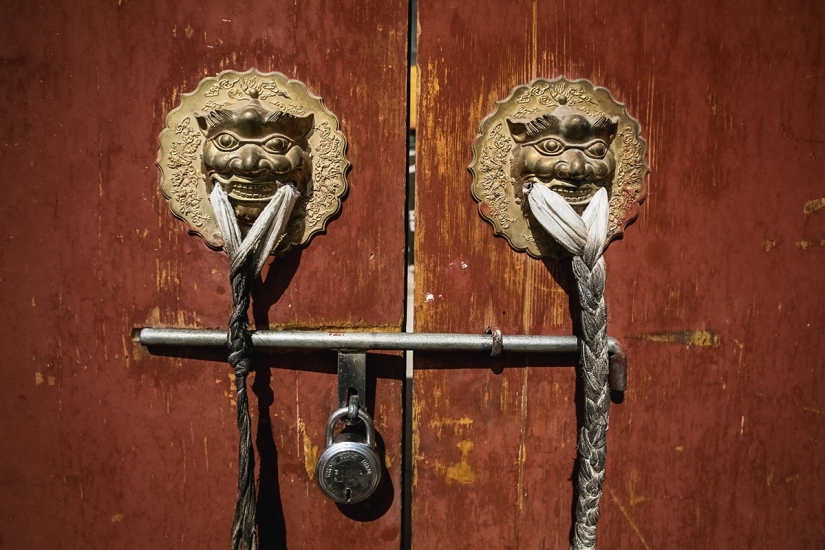 In search of magic: on the other side of the border In search of magic: on the other side of the border